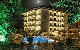 Elisa Hotel